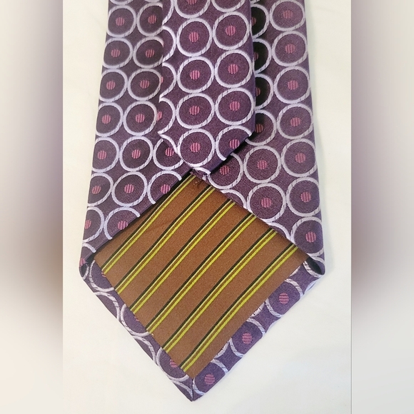 BCBG Attitude Men's 100% Imported Hand Sewn Silk Neck Tie - Picture 5 of 7